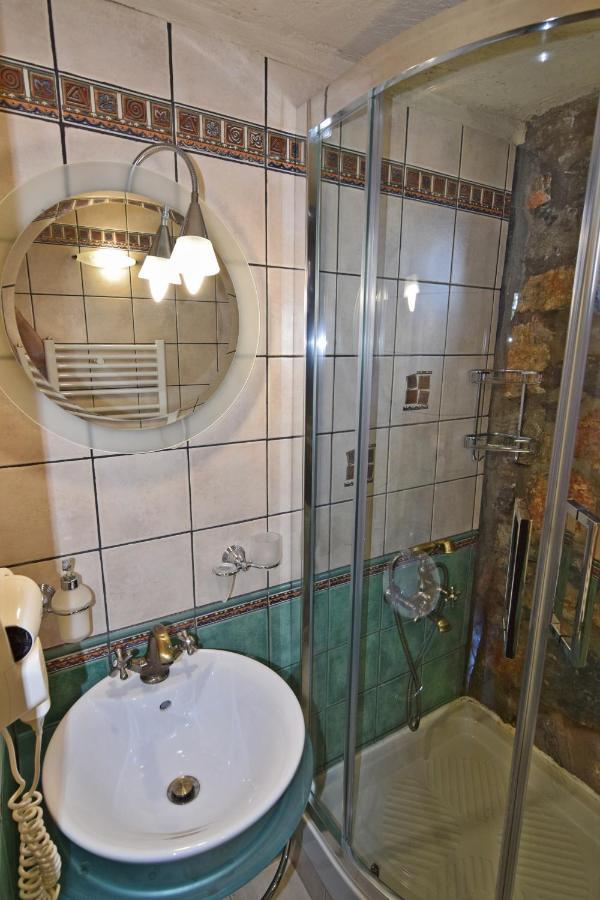 פלאיוס אגיוס אתנאסיוס Luxurious Residence At The Village Square מראה חיצוני תמונה
